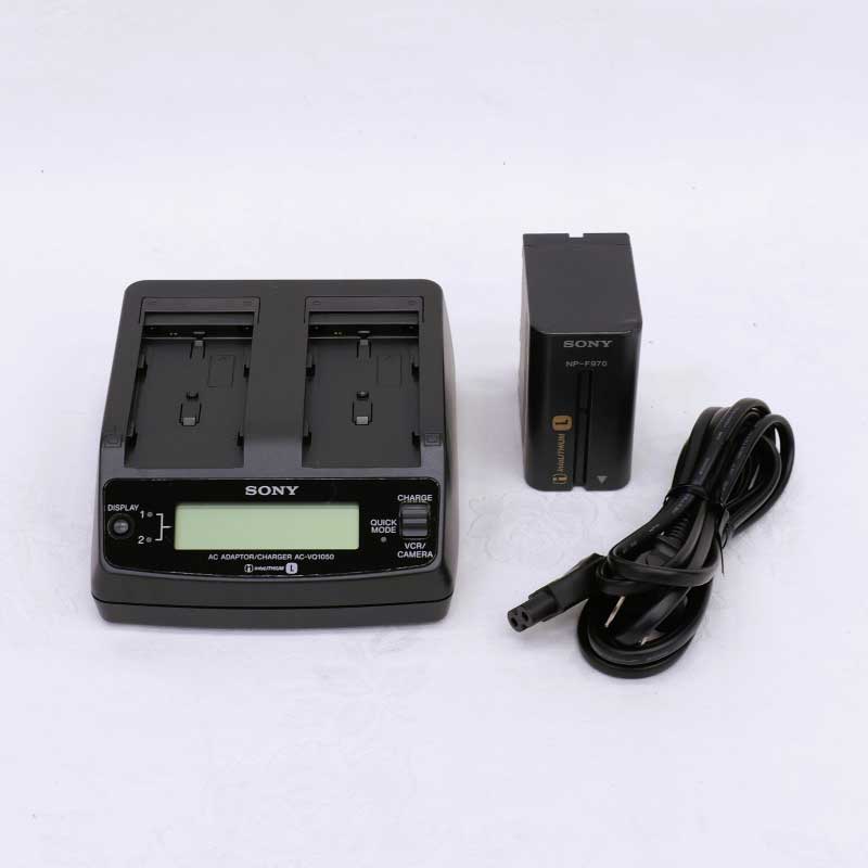 【AC-VQ1050 現状渡し 中古品】 SONY 二連充電器（DCケーブル欠品、バッテリー付）